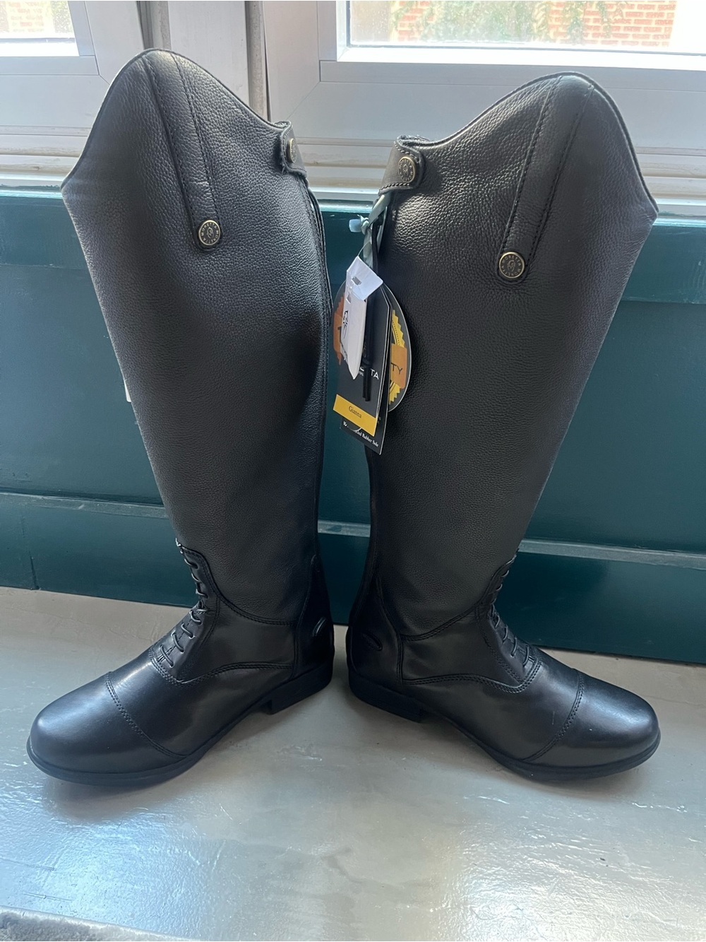 Moretta Gianna tall riding boots. Size 42/10. New in box.
